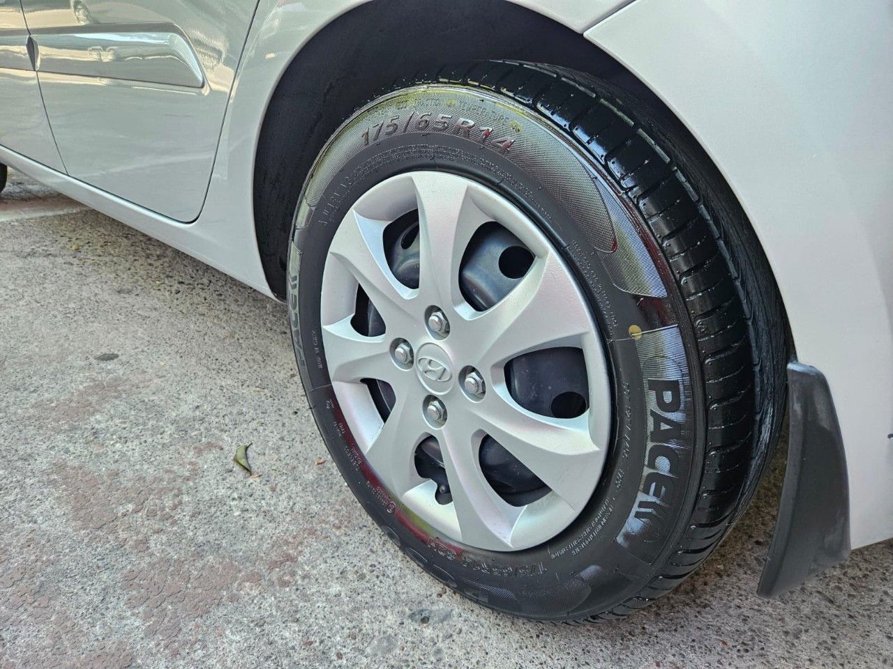 Hyundai I 10 Usado en Mendoza, deRuedas