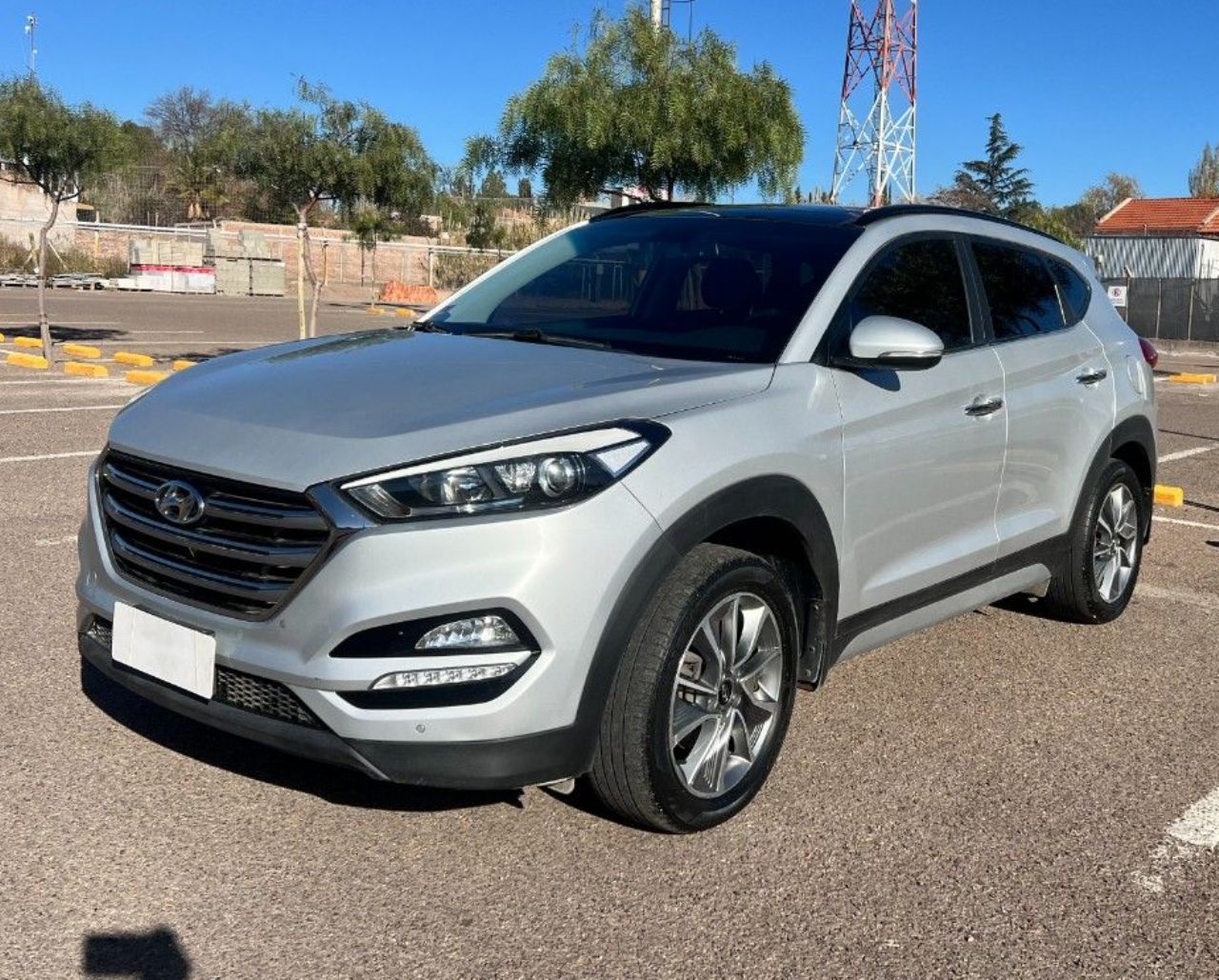 Hyundai Tucson Usado Financiado en Mendoza, deRuedas