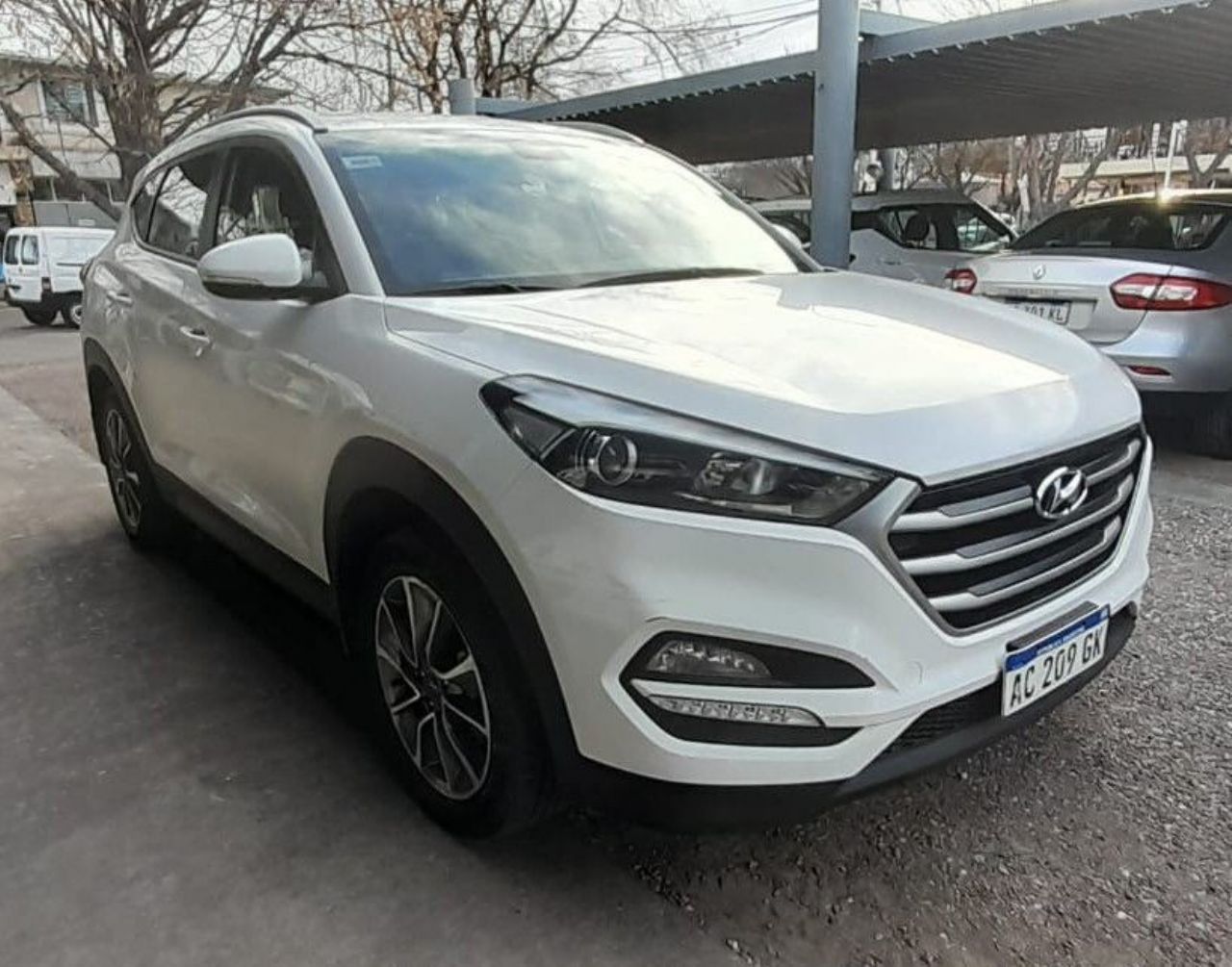 Hyundai Tucson Usado Financiado en Mendoza, deRuedas
