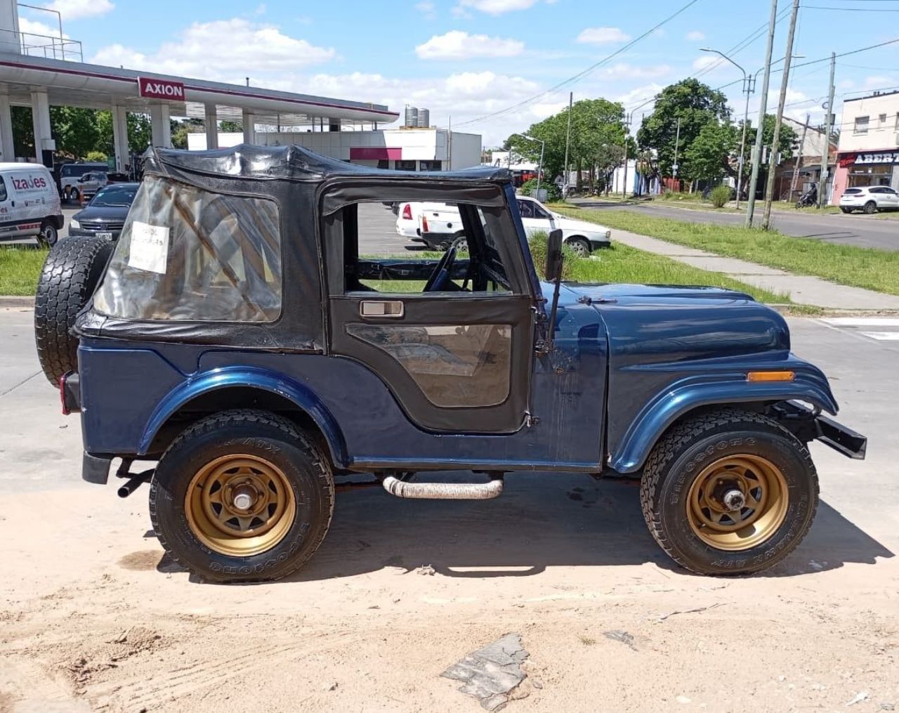 Ika Jeep Usada en Buenos Aires, deRuedas