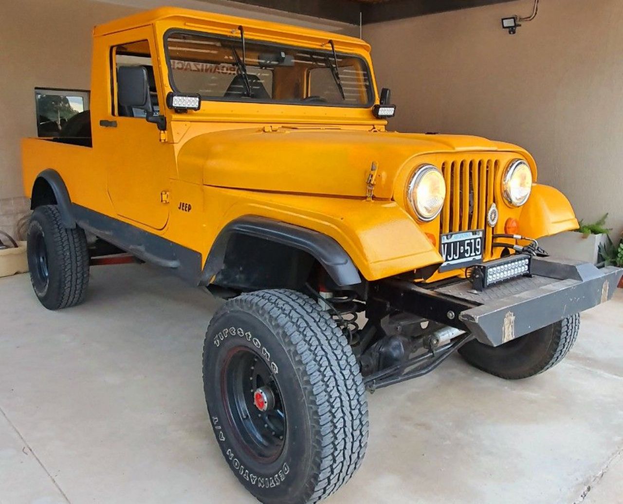 Ika Jeep Usada en Mendoza, deRuedas