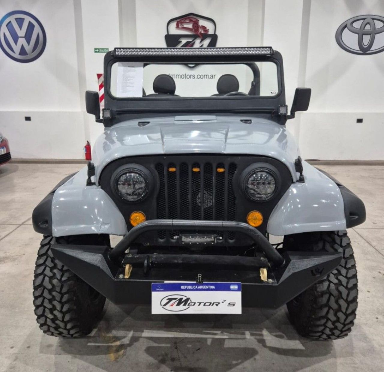 Ika Jeep Usada en Mendoza, deRuedas