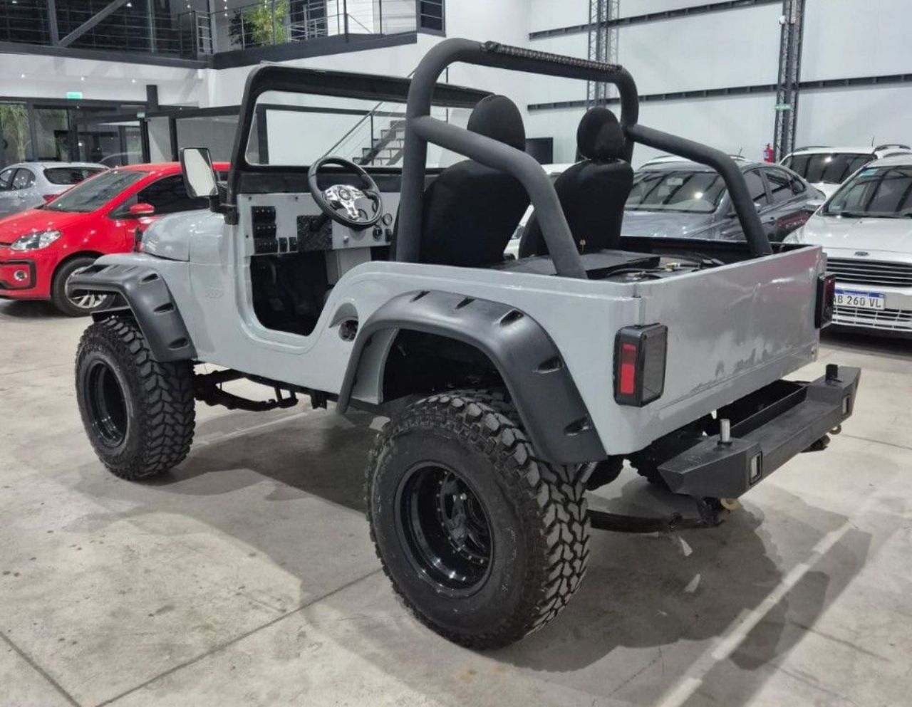 Ika Jeep Usada en Mendoza, deRuedas