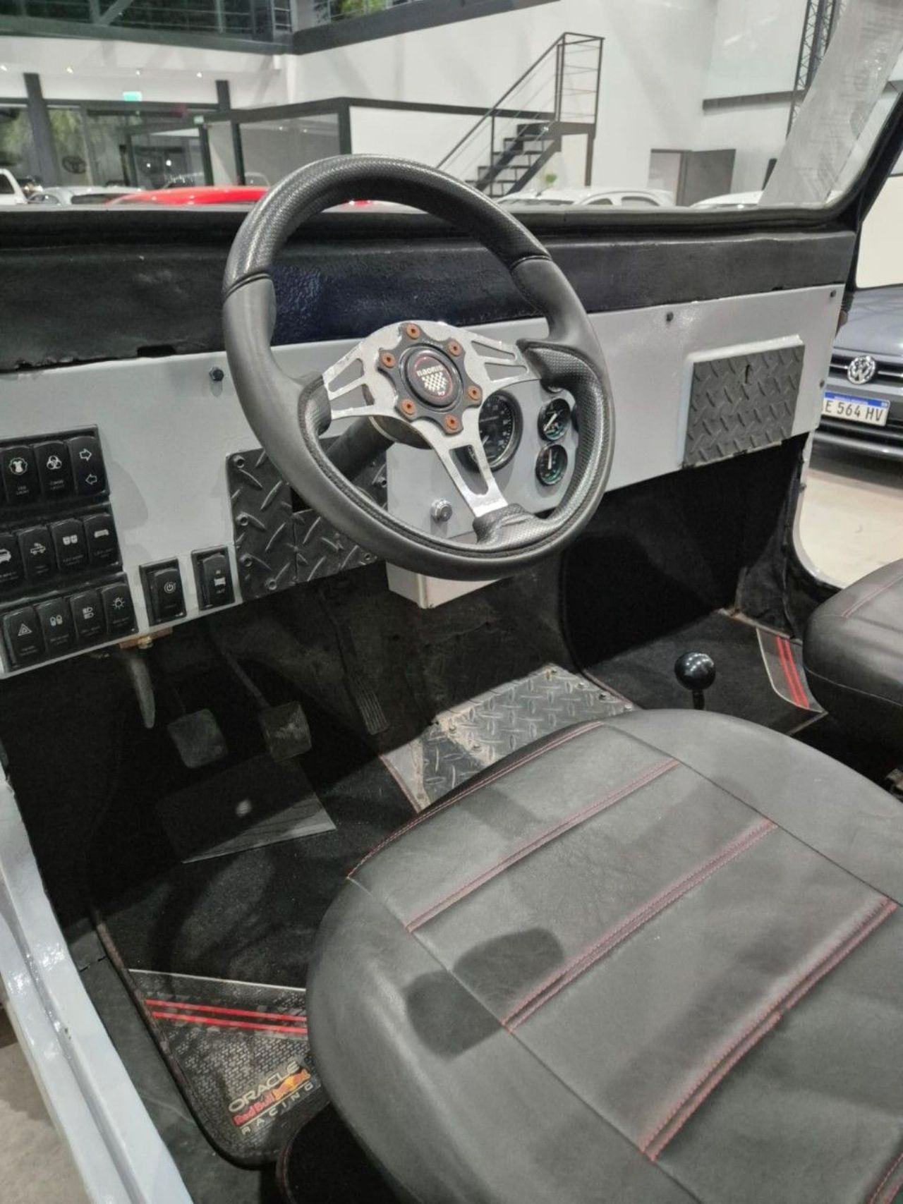 Ika Jeep Usada en Mendoza, deRuedas