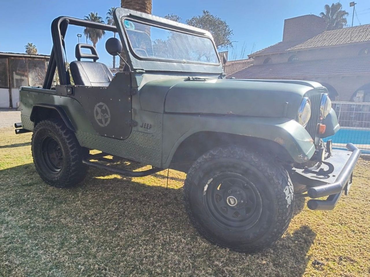 Ika Jeep Usada en Mendoza, deRuedas
