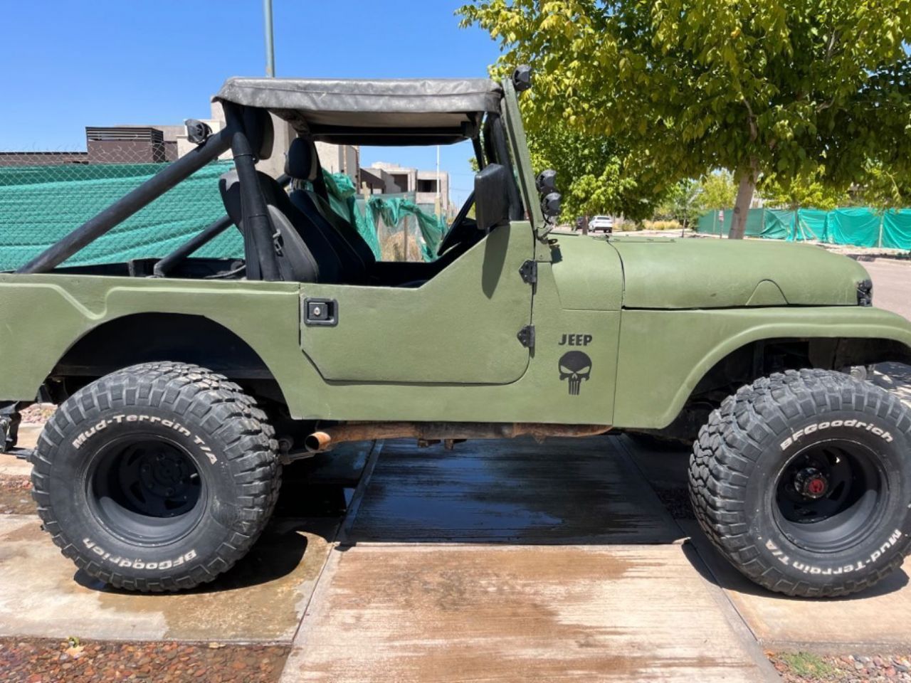 Ika Jeep Usada en Mendoza, deRuedas