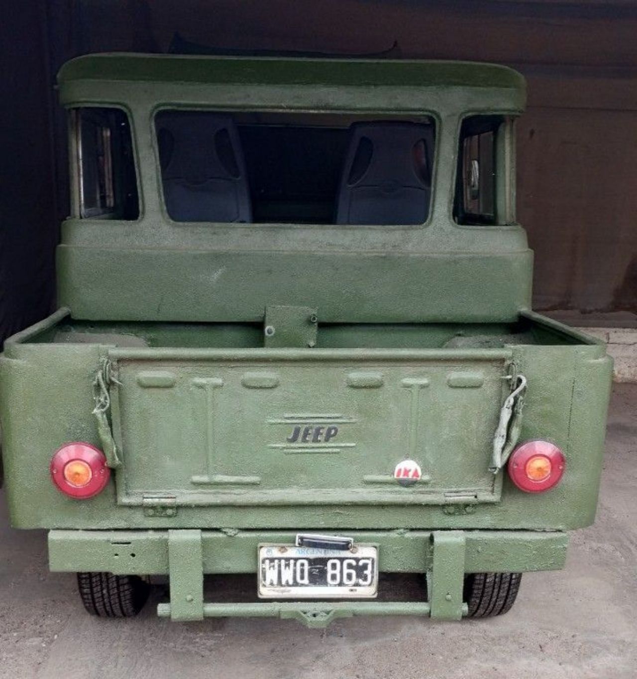 Ika Jeep Usada en Mendoza, deRuedas