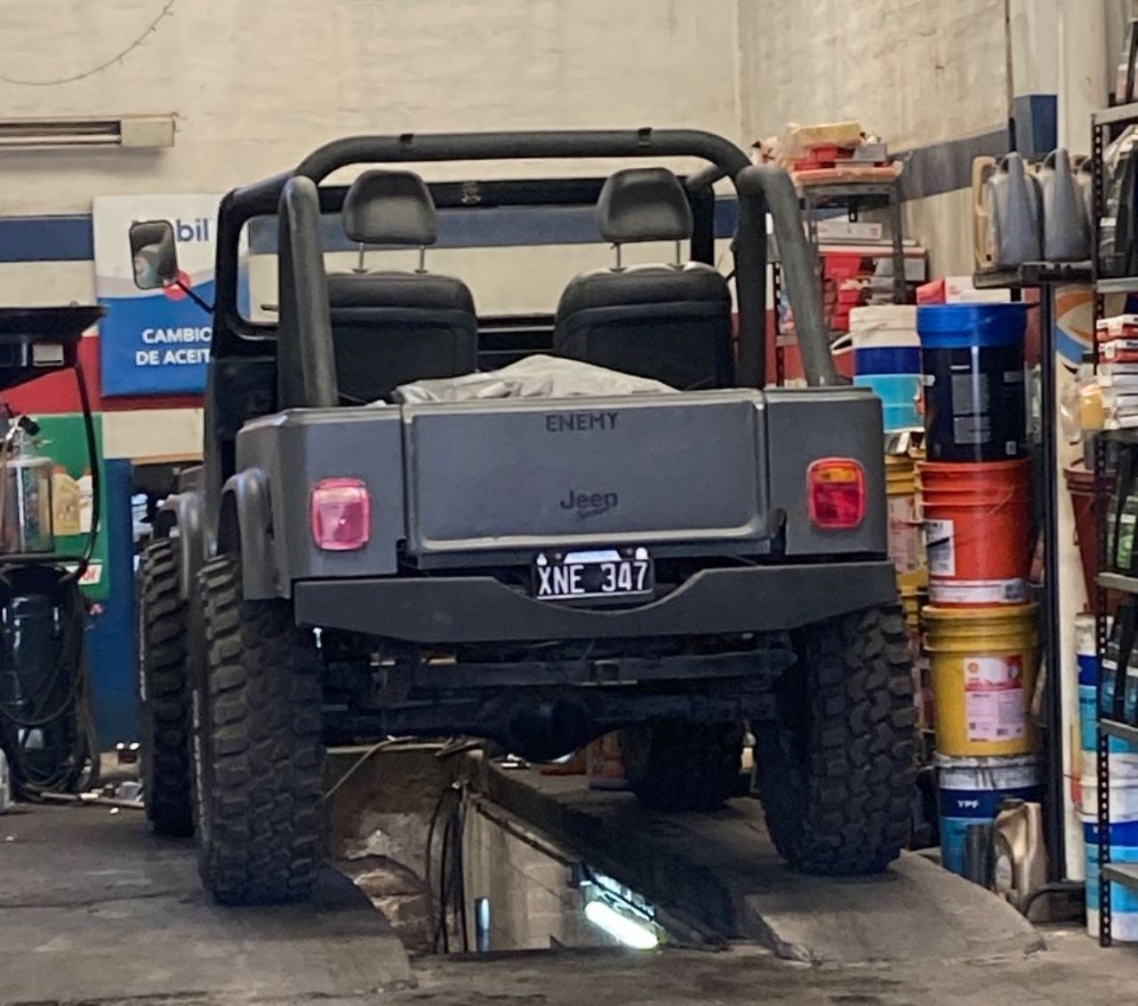 Ika Jeep Usada en Mendoza, deRuedas