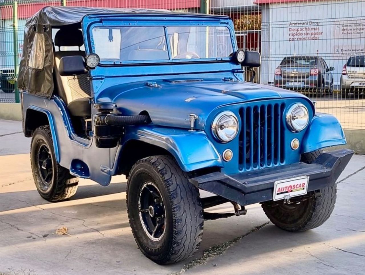 Ika Jeep Usada en Mendoza, deRuedas