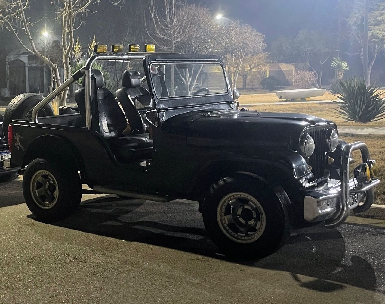 Ika Jeep Usada en Mendoza, deRuedas