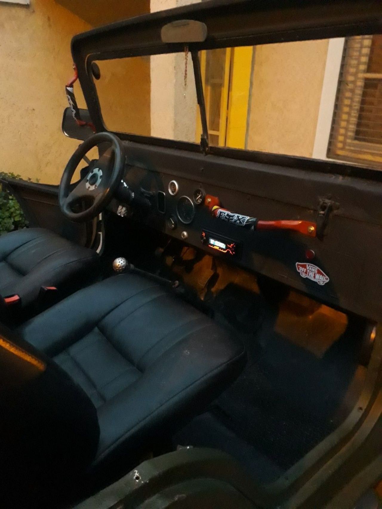 Ika Jeep Usada en Mendoza, deRuedas