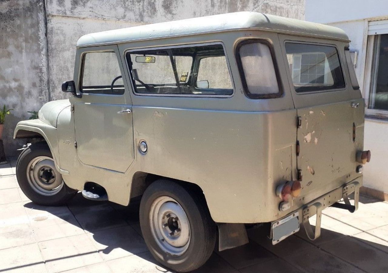 Ika Jeep Usada en Buenos Aires, deRuedas