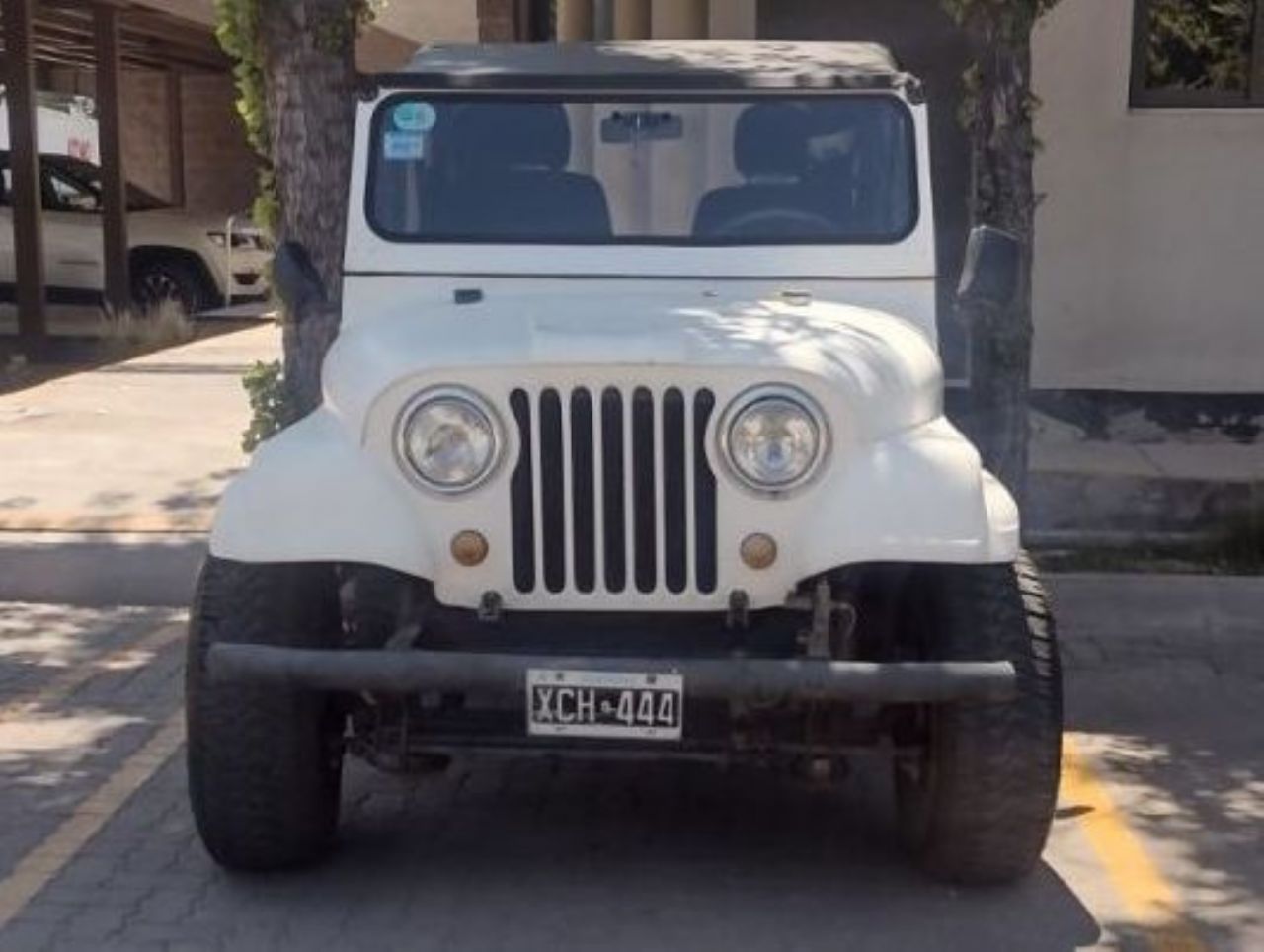Ika Jeep Usada en Mendoza, deRuedas