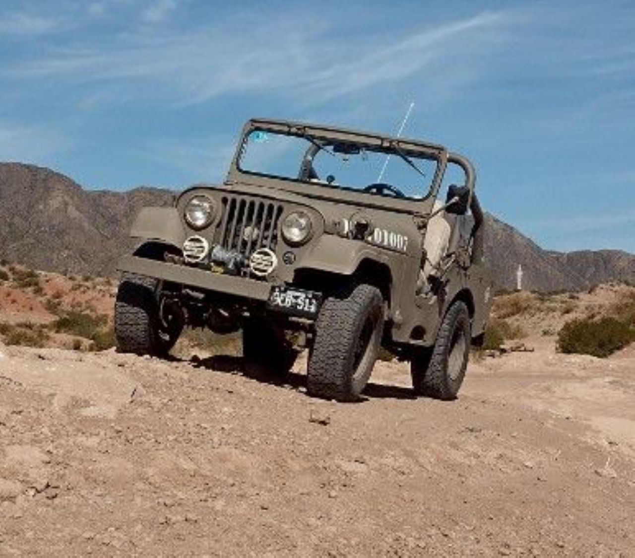 Ika Jeep Usada en Mendoza, deRuedas