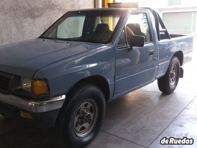 Isuzu Pick-Up Usada en Mendoza, deRuedas