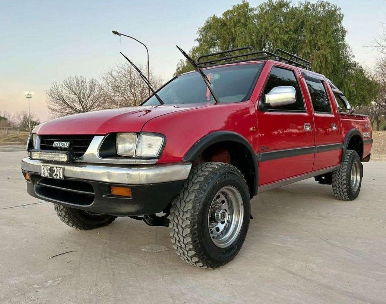 Isuzu Pick-Up Usada en Mendoza, deRuedas