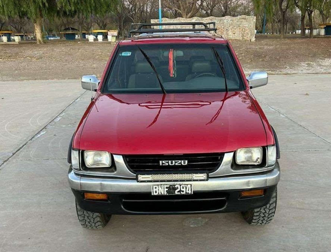 Isuzu Pick-Up Usada en Mendoza, deRuedas