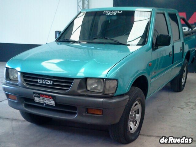 Isuzu Pick-Up Usada en Mendoza, deRuedas