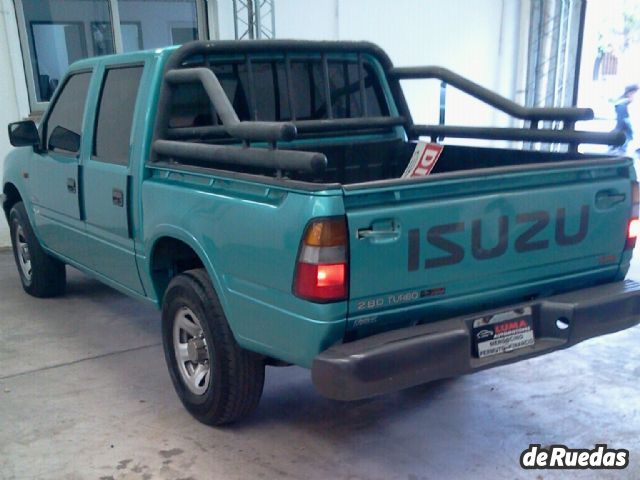 Isuzu Pick-Up Usada en Mendoza, deRuedas