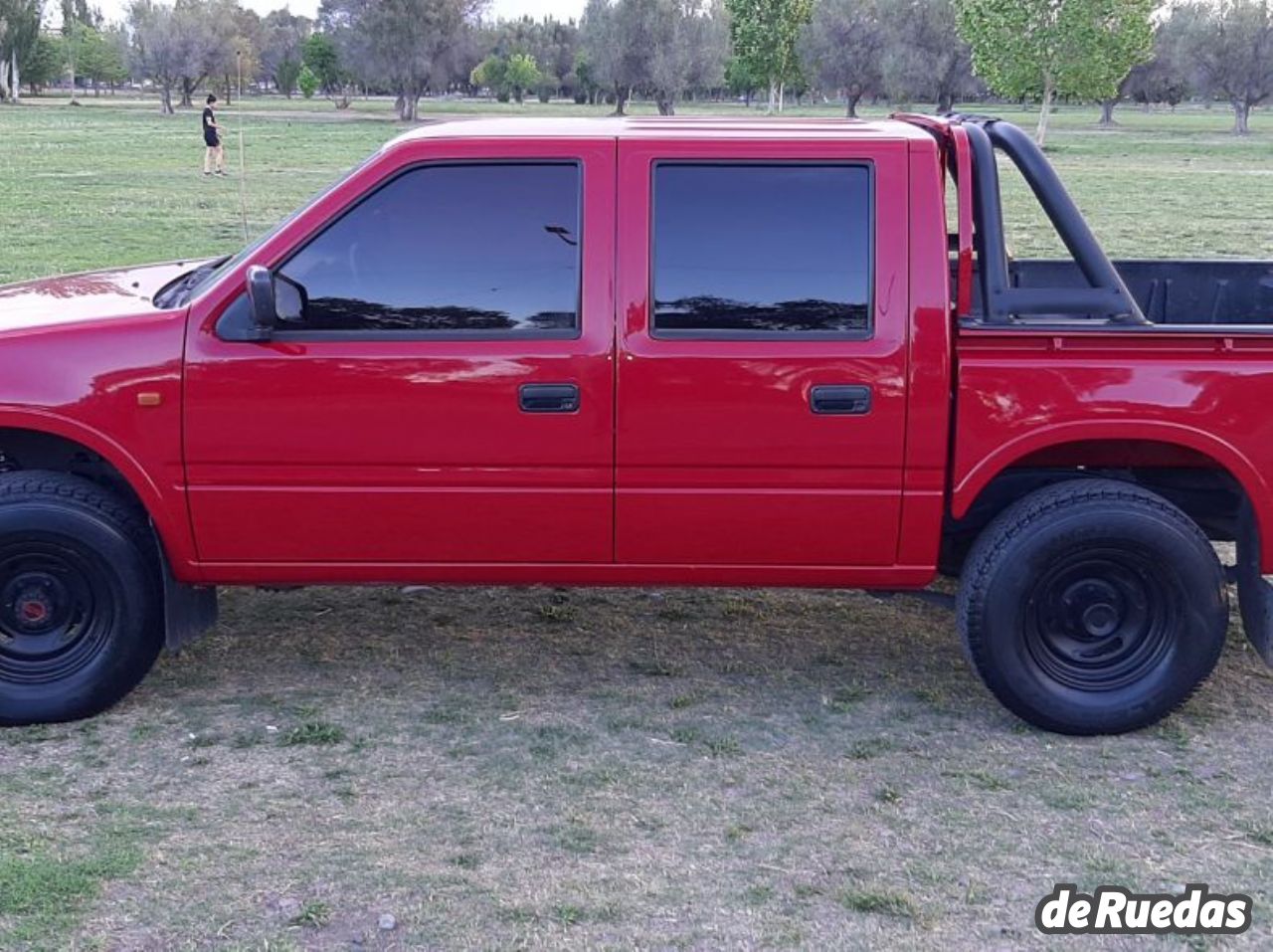 Isuzu Pick-Up Usada en Mendoza, deRuedas