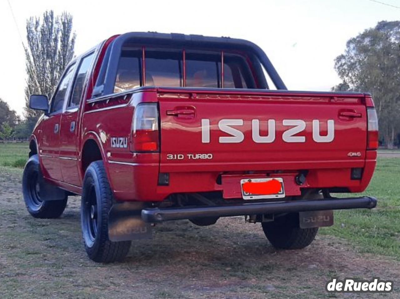 Isuzu Pick-Up Usada en Mendoza, deRuedas