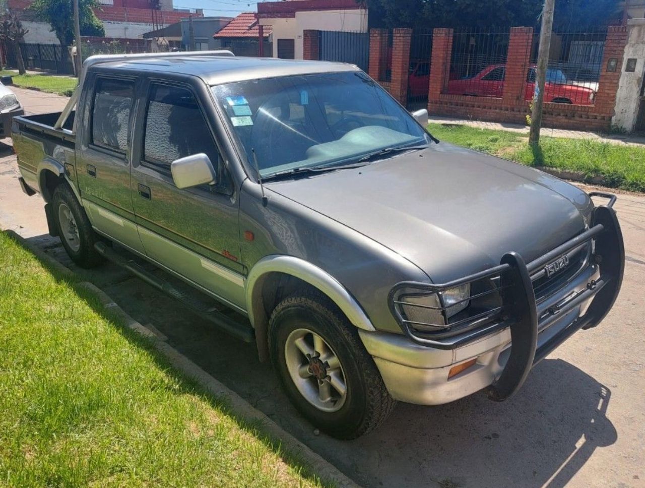 Isuzu Pick-Up Usada en Buenos Aires, deRuedas