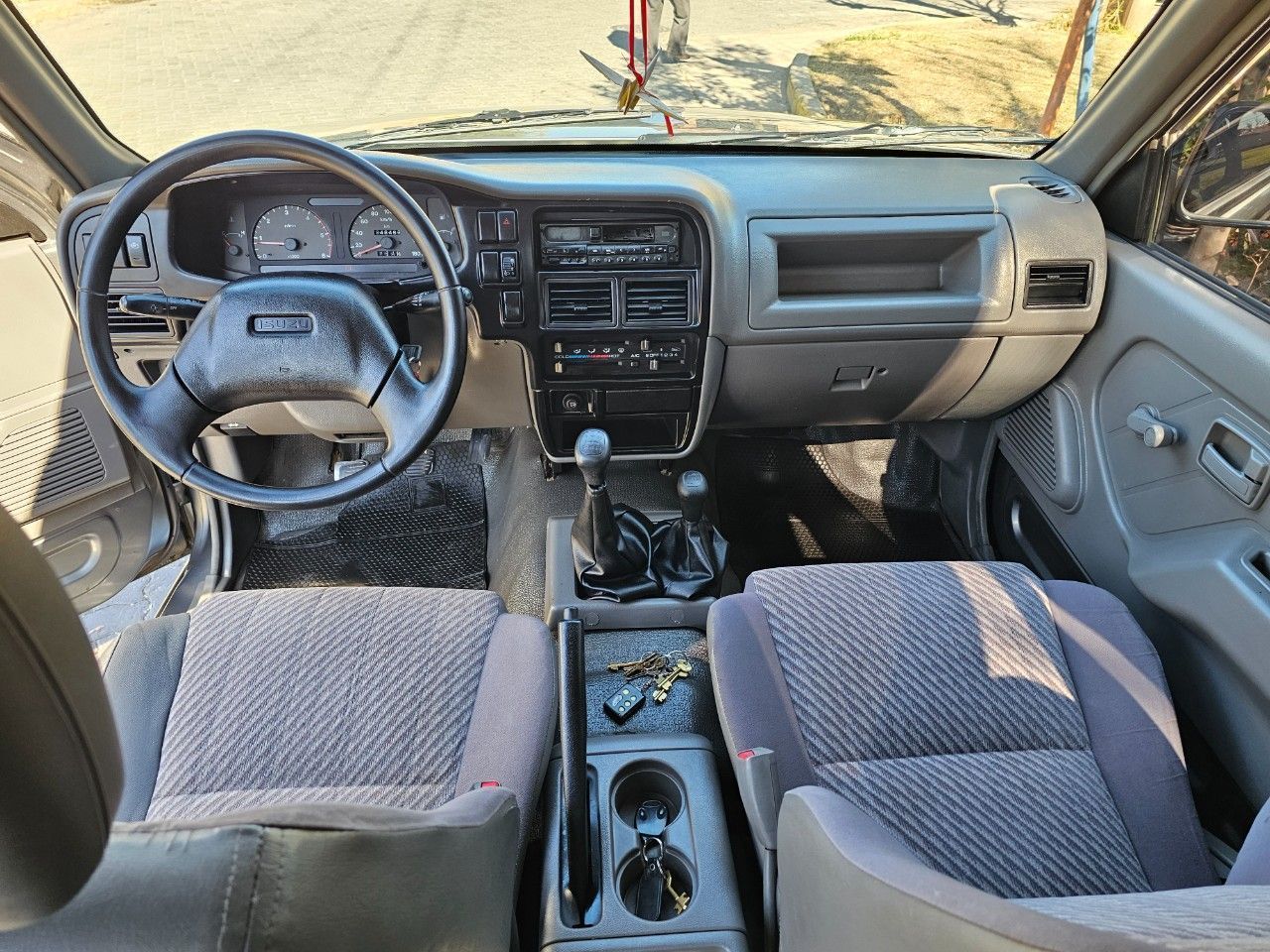 Isuzu Pick-Up Usada en Mendoza, deRuedas