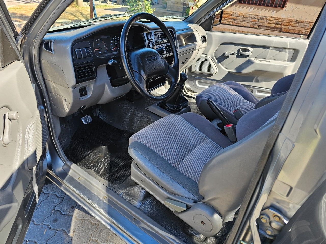 Isuzu Pick-Up Usada en Mendoza, deRuedas