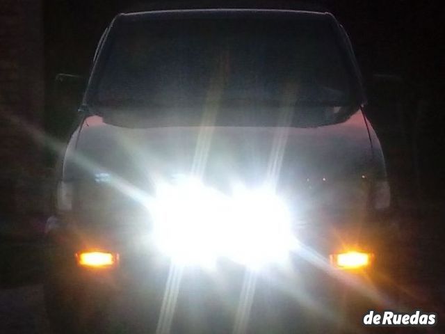 Isuzu Pick-Up Usada en Mendoza, deRuedas