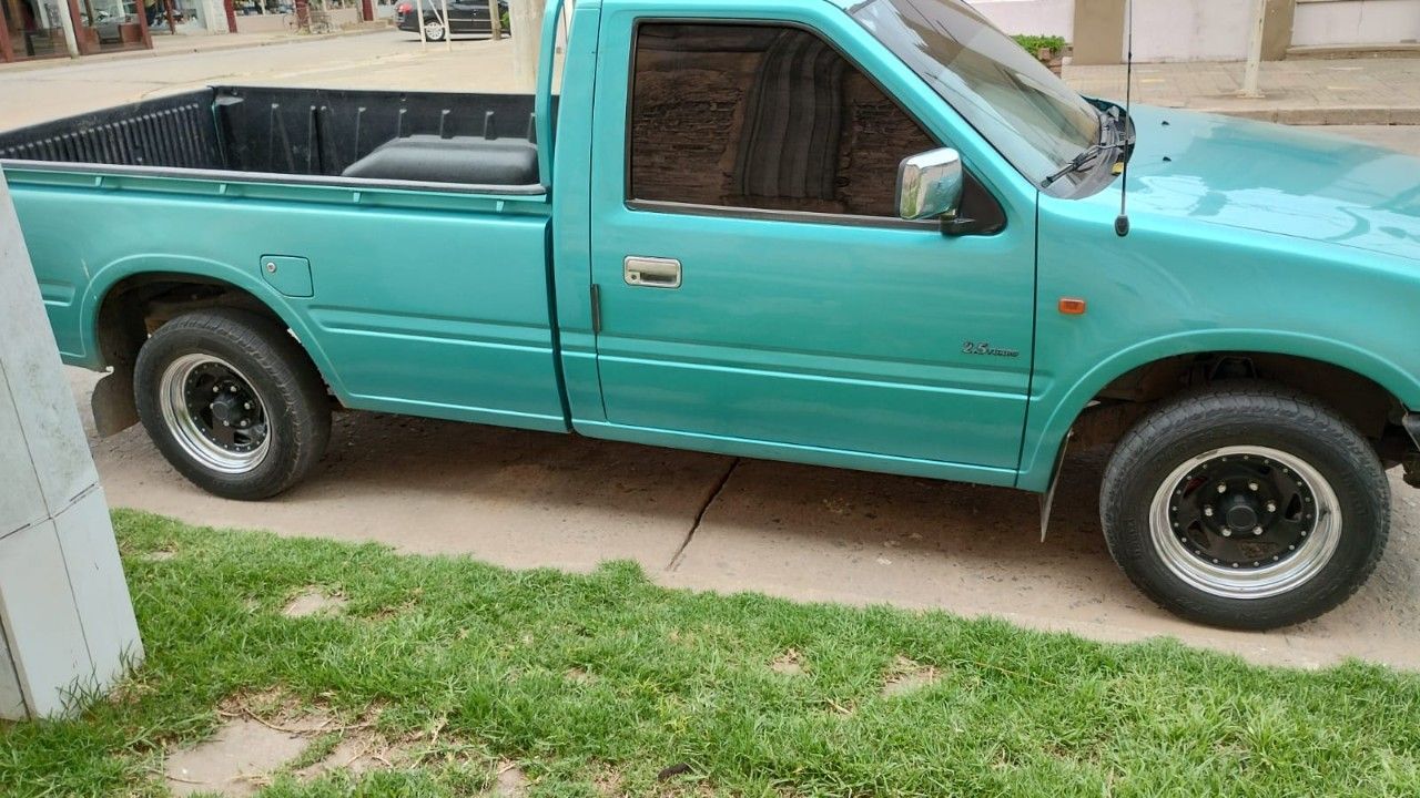 Isuzu Pick-Up Usada en Córdoba, deRuedas