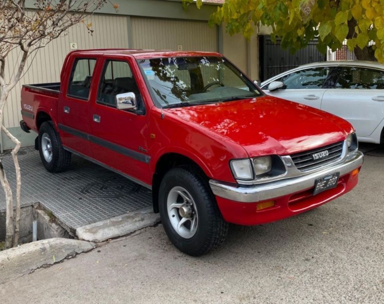 Isuzu Pick-Up Usada en Mendoza, deRuedas