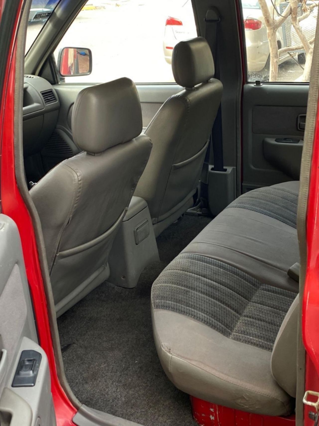 Isuzu Pick-Up Usada en Mendoza, deRuedas