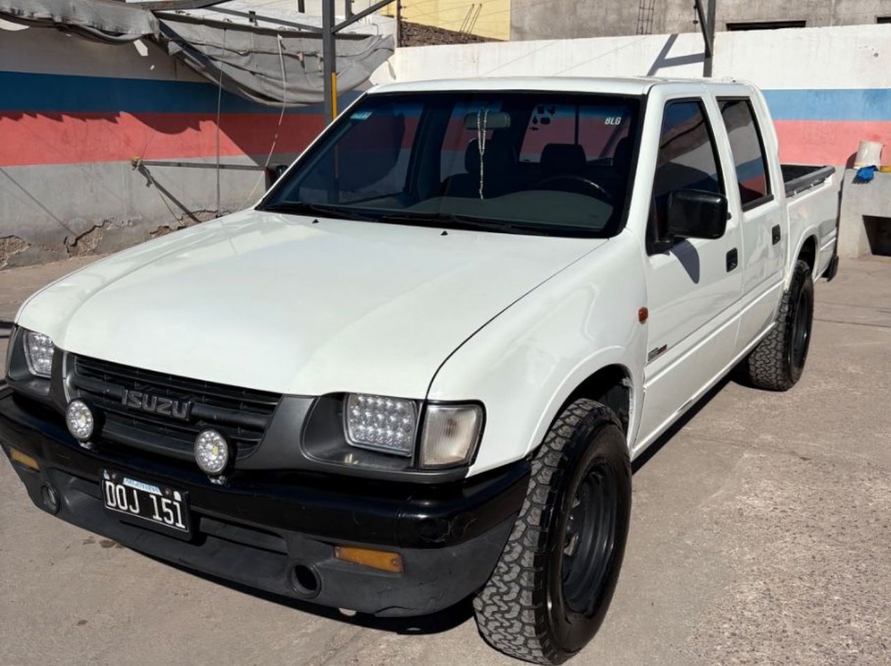 Isuzu Pick-Up Usada en Mendoza, deRuedas