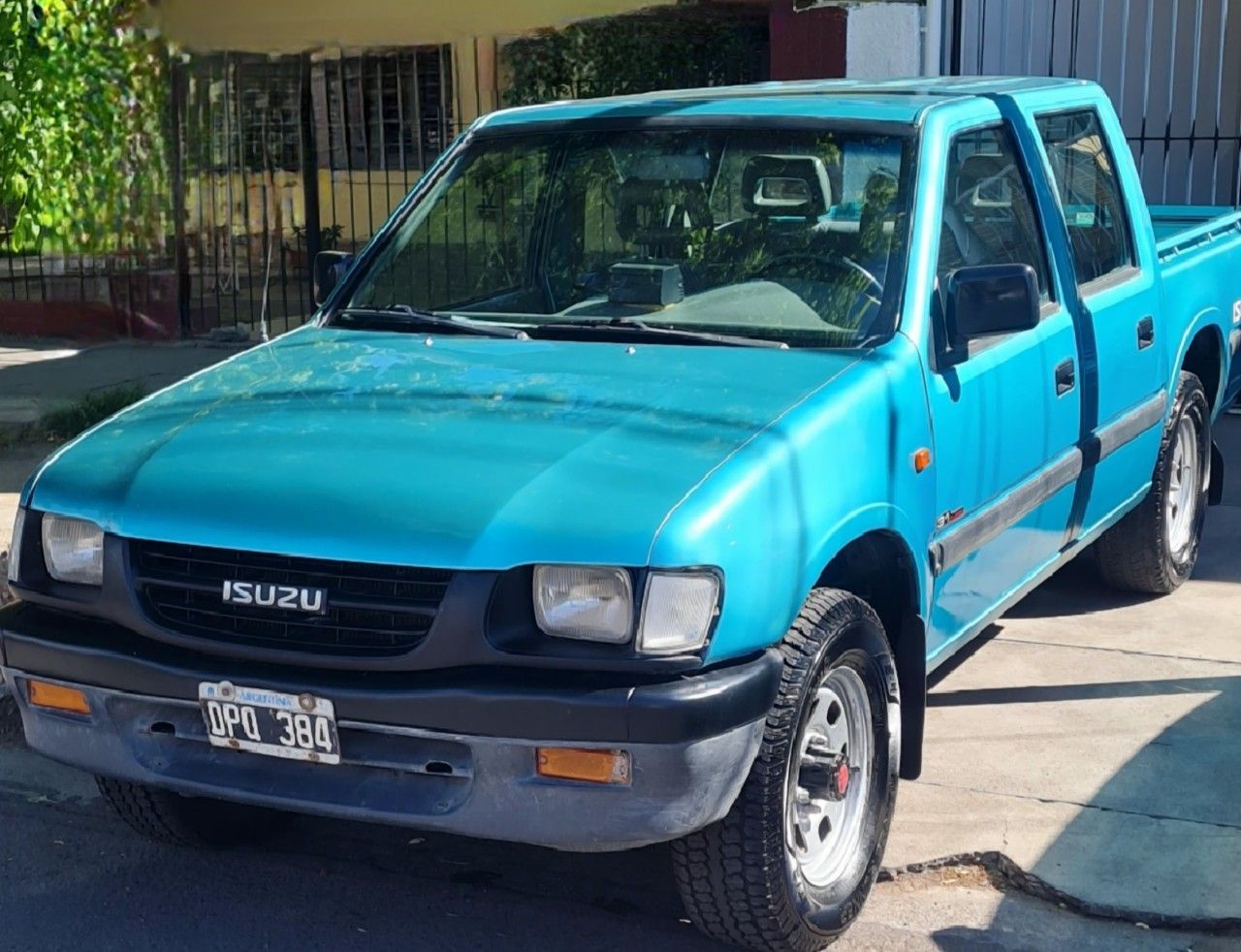 Isuzu Pick-Up Usada en Mendoza, deRuedas