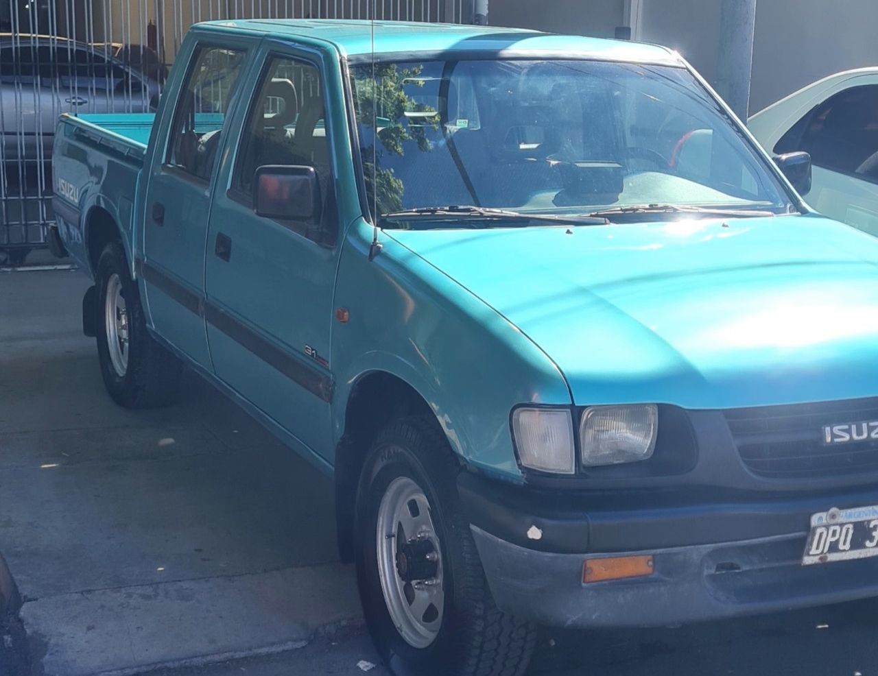 Isuzu Pick-Up Usada en Mendoza, deRuedas