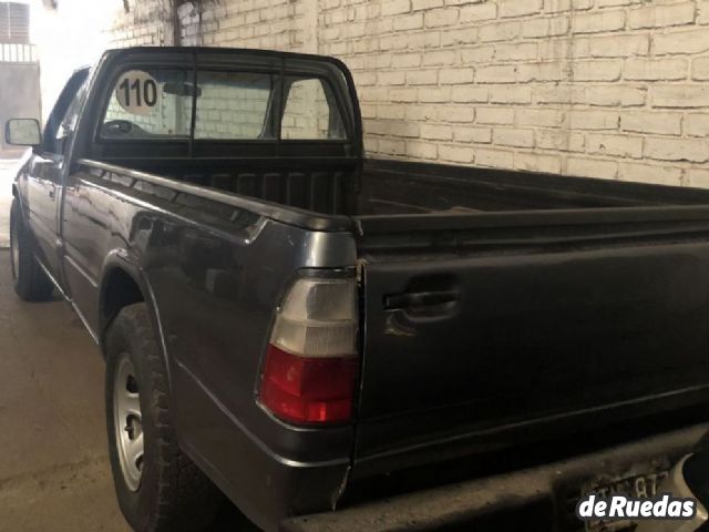 Isuzu Pick-Up Usada en Mendoza, deRuedas