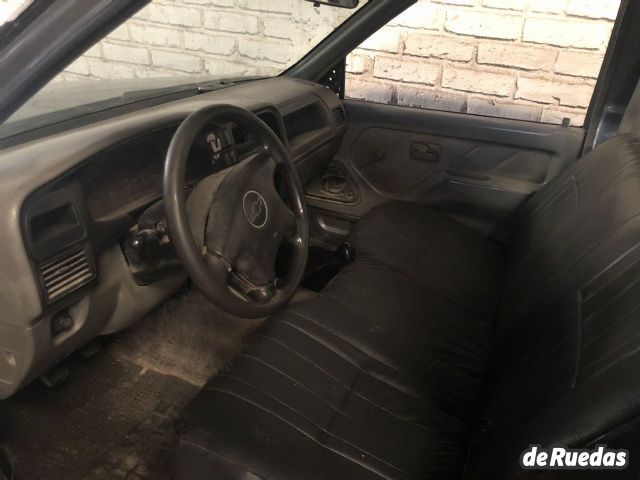 Isuzu Pick-Up Usada en Mendoza, deRuedas
