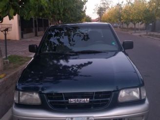 Isuzu Pick-Up Usada en Mendoza