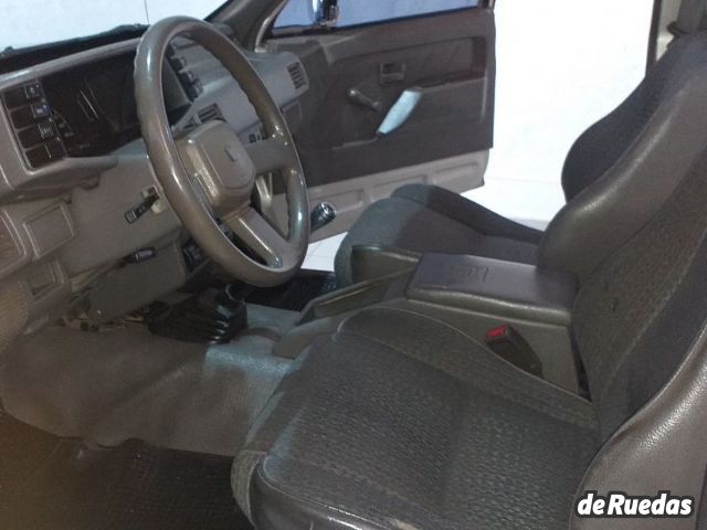 Isuzu Pick-up Cabina Doble Usada en Mendoza, deRuedas