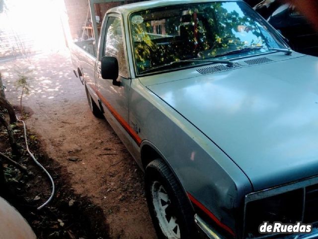 Isuzu Pick-up Cabina Simple Usada en Mendoza, deRuedas