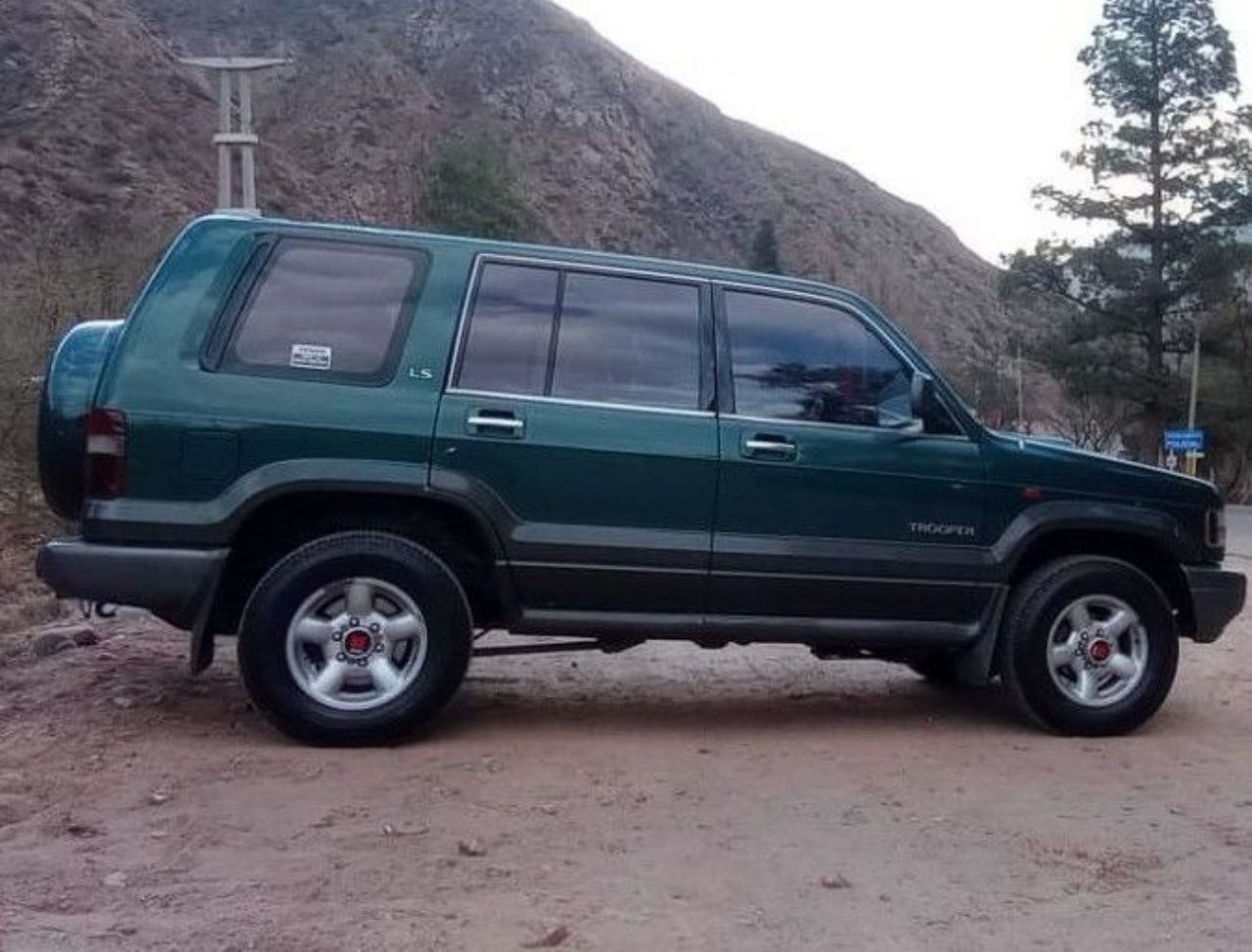 Isuzu Trooper Usado en Mendoza, deRuedas