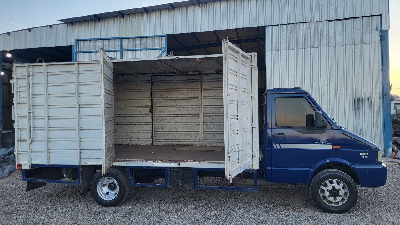 Iveco Daily Usada en Mendoza, deRuedas