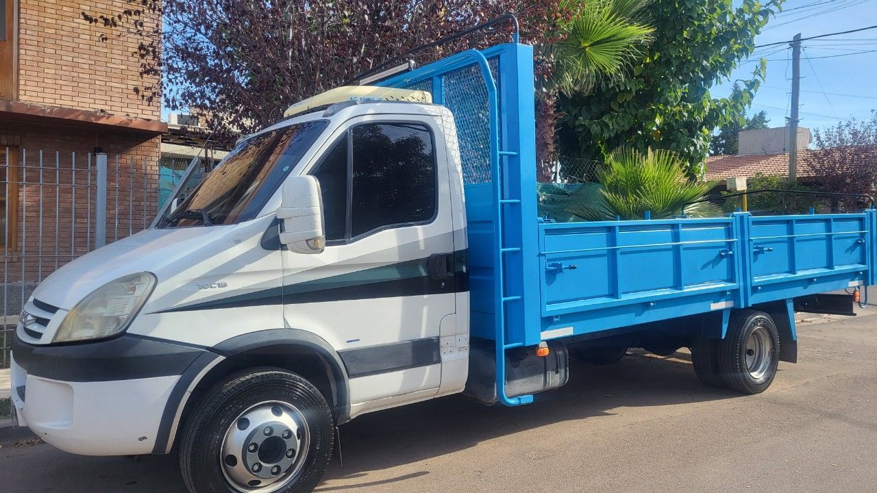 Iveco Daily Usada en Mendoza, deRuedas