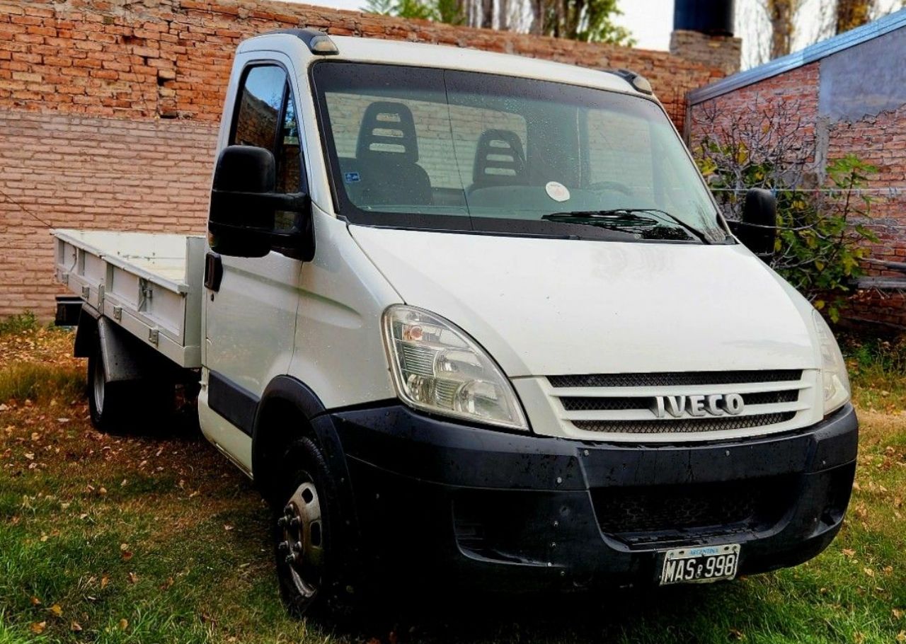 Iveco Daily Usada en Mendoza, deRuedas