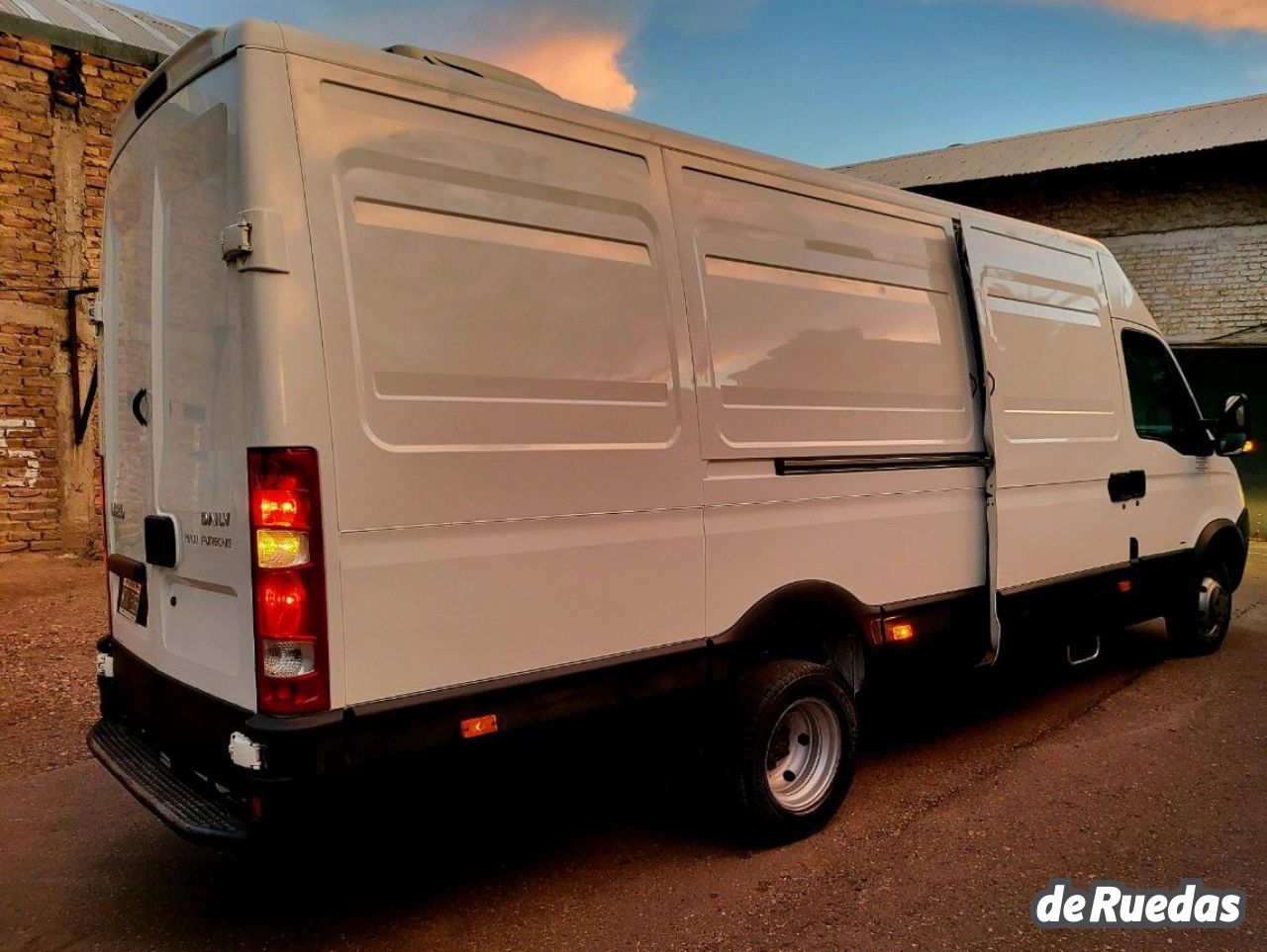 Iveco Daily Usada en Mendoza, deRuedas