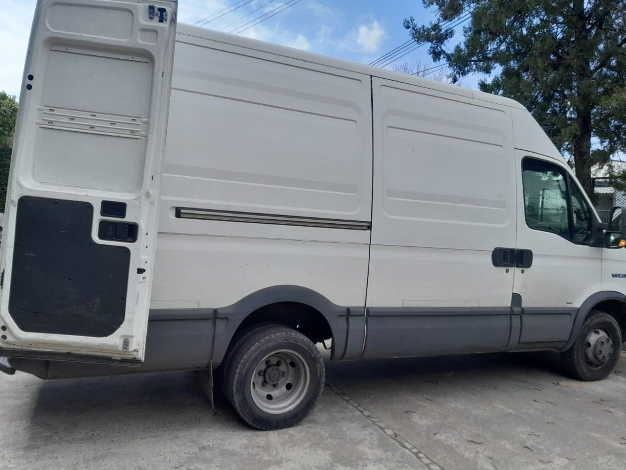 Iveco Daily Usada en Buenos Aires, deRuedas