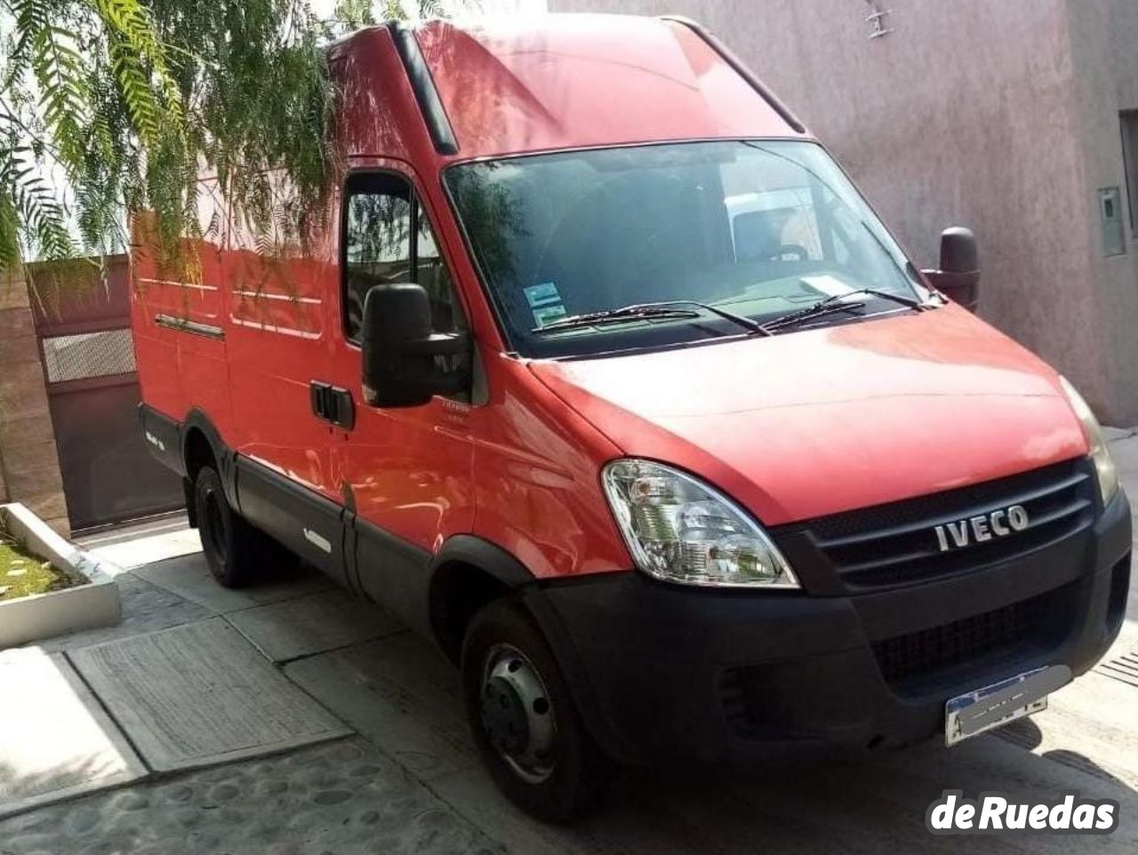 Iveco Daily Usada en Mendoza, deRuedas