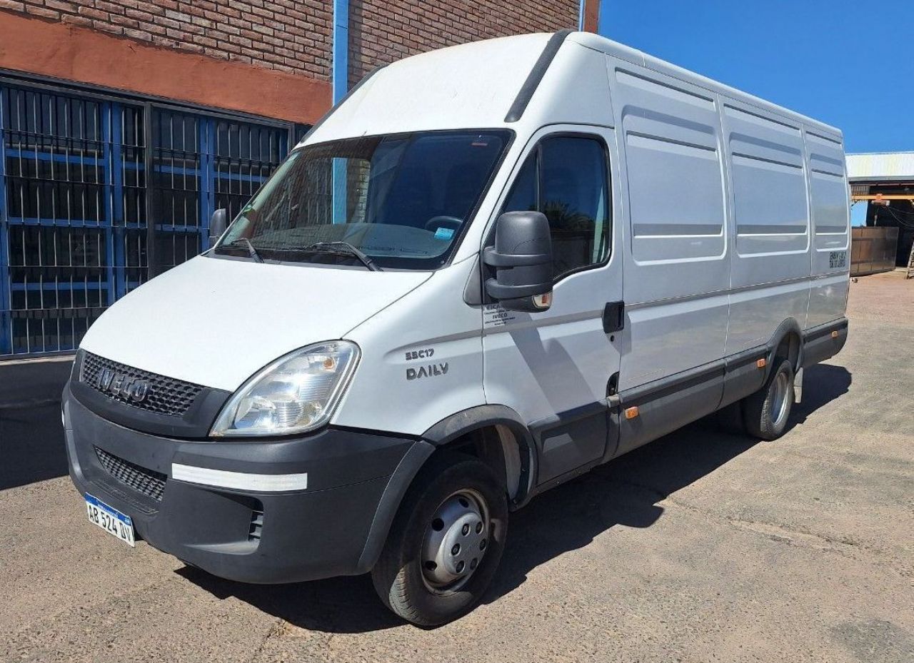 Iveco Daily Usada Financiado en Mendoza, deRuedas