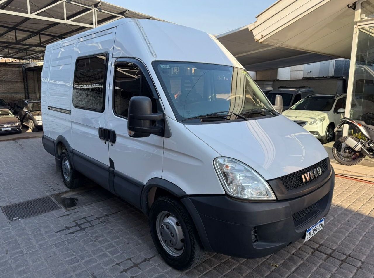 Iveco Daily Usada Financiado en Mendoza, deRuedas