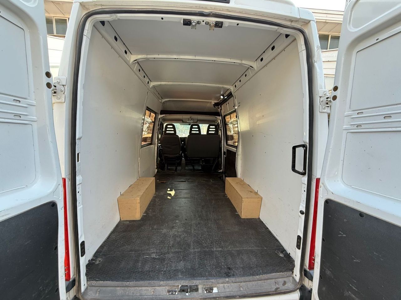 Iveco Daily Usada Financiado en Mendoza, deRuedas